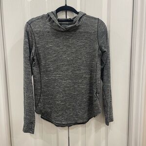 Columbia Omni-Wick Hoodie | Lightweight Performance Athletic Top | Size Small